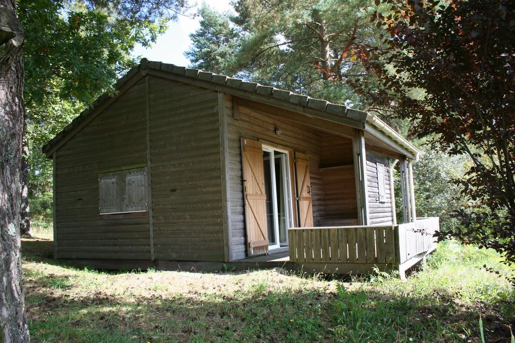 La Ptite Ferme De Caro Hotel Meyrignac-lʼÉglise Екстериор снимка