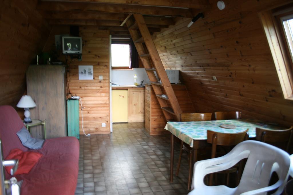 La Ptite Ferme De Caro Hotel Meyrignac-lʼÉglise Екстериор снимка