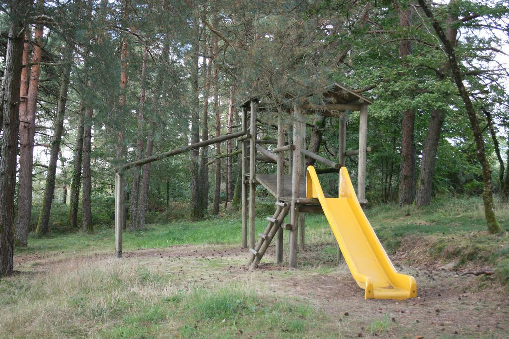 La Ptite Ferme De Caro Hotel Meyrignac-lʼÉglise Екстериор снимка