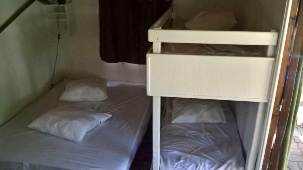 La Ptite Ferme De Caro Hotel Meyrignac-lʼÉglise Екстериор снимка